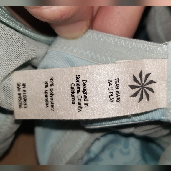 Athleta | Fitted Tank with Underwire Sports Bra - Picture 4 of 5